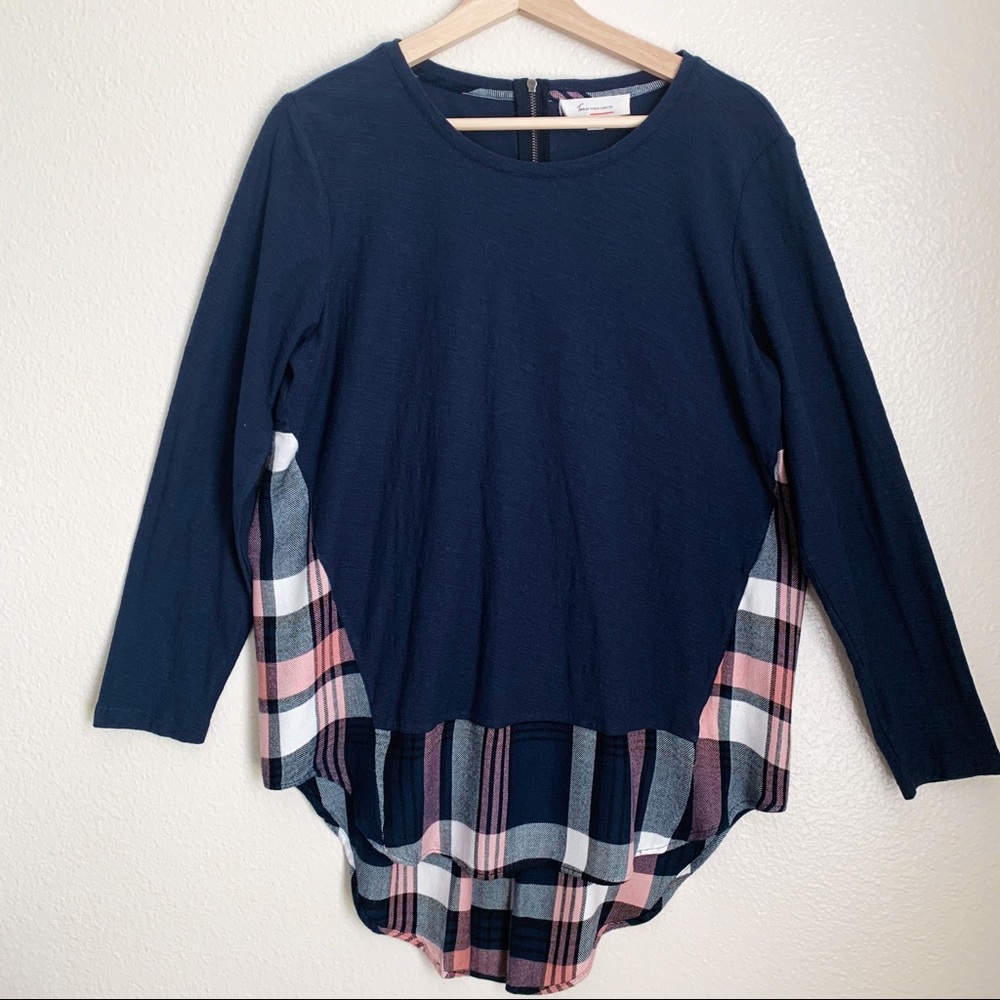 Two by Vince Camuto Solid/Plaid Blue Tunic Top